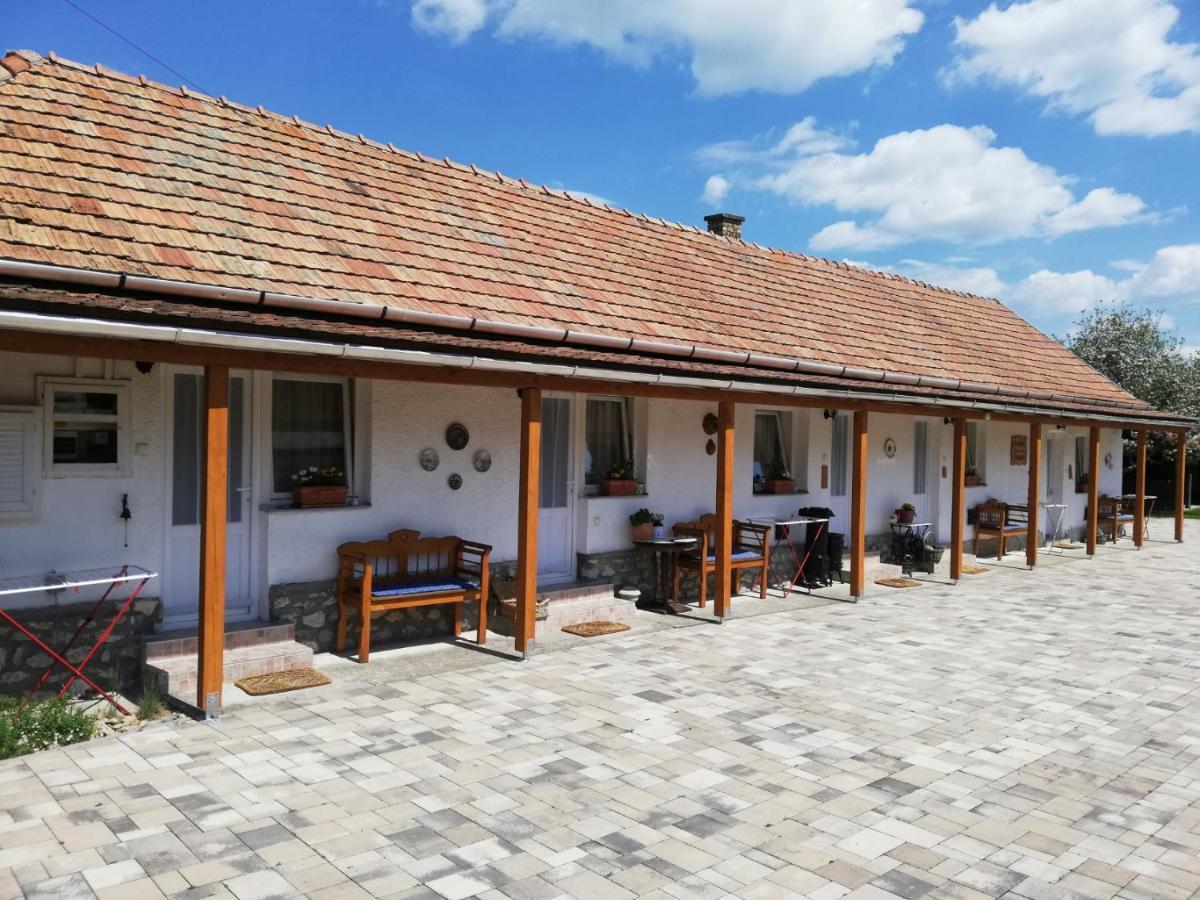 Bobita Apartmanhaz Szilvasvarad Ngoại thất bức ảnh